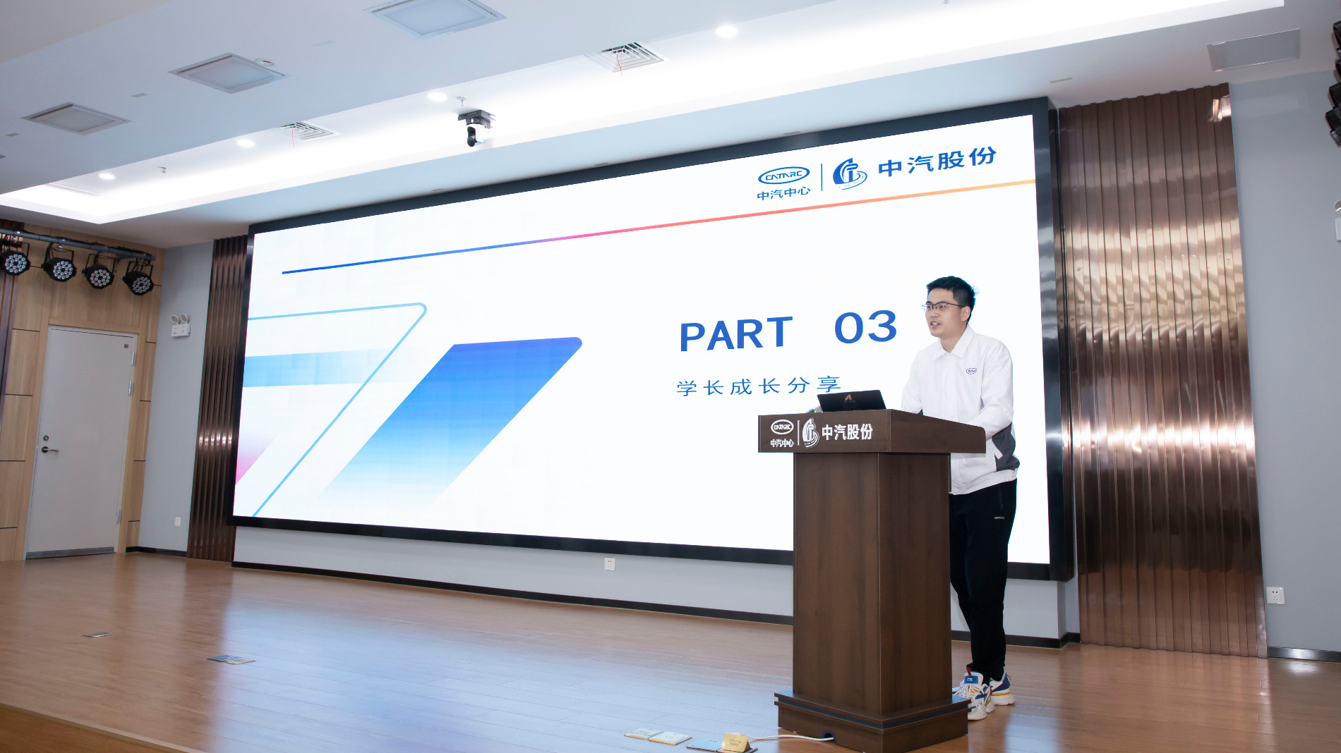 分享.jpg 分享.jpg