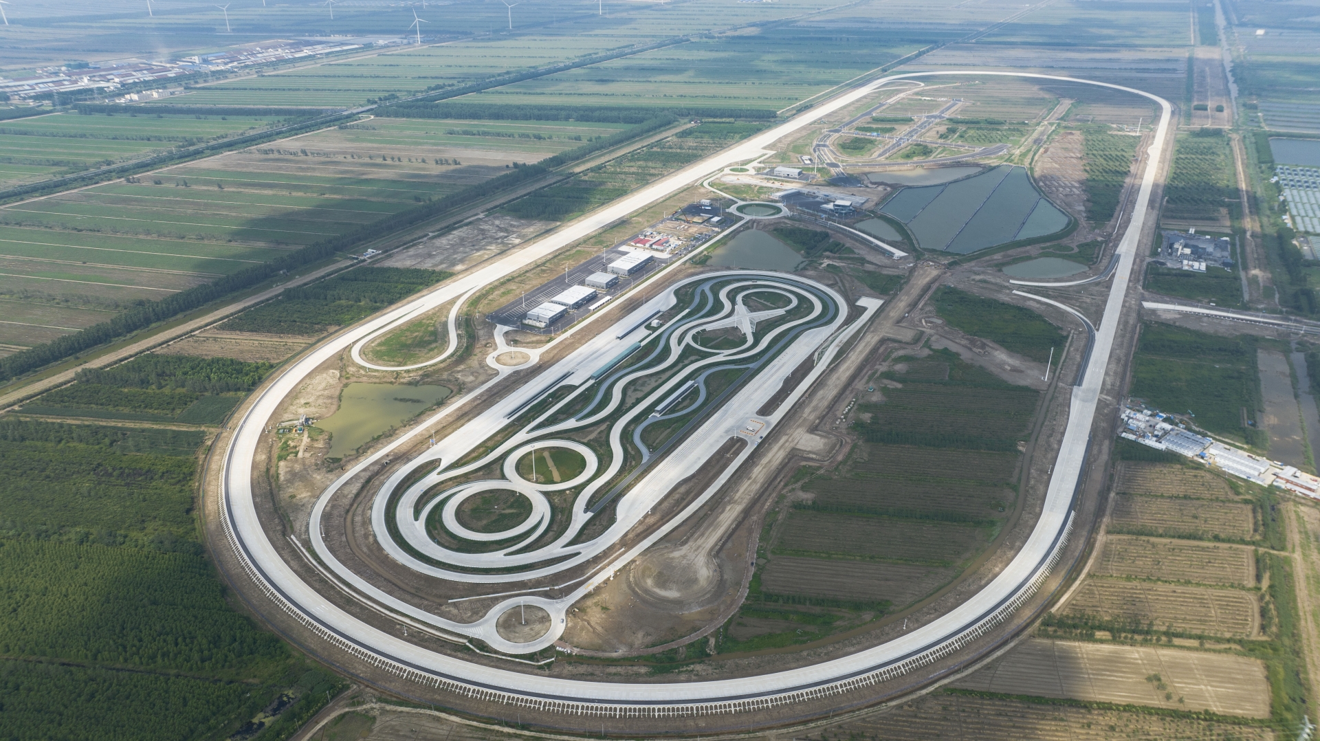 园地实拍.jpg 园地实拍.jpg