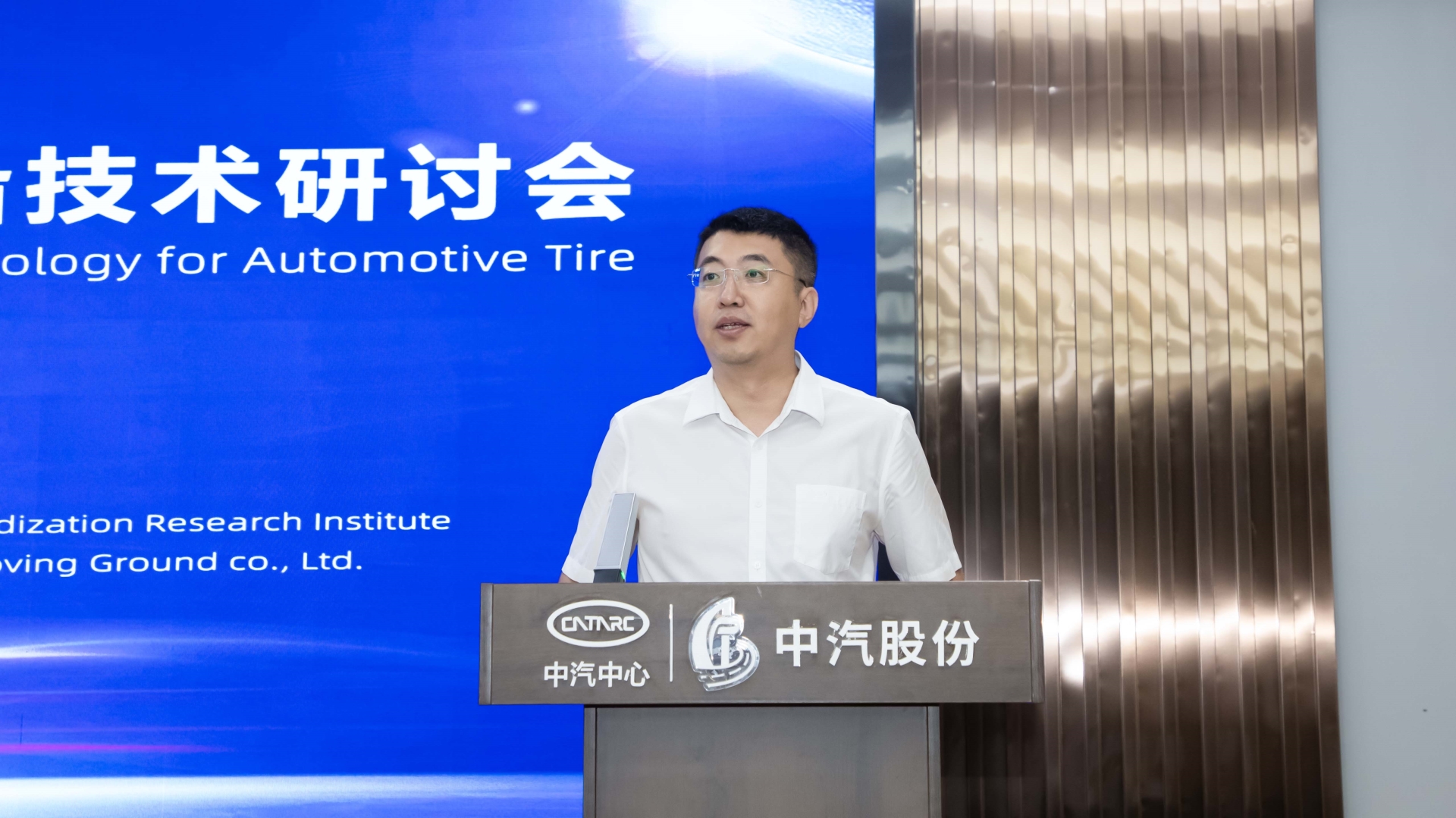 ±ê×¼Ïòµ¼½²»°.jpg ±ê×¼Ïòµ¼½²»°.jpg