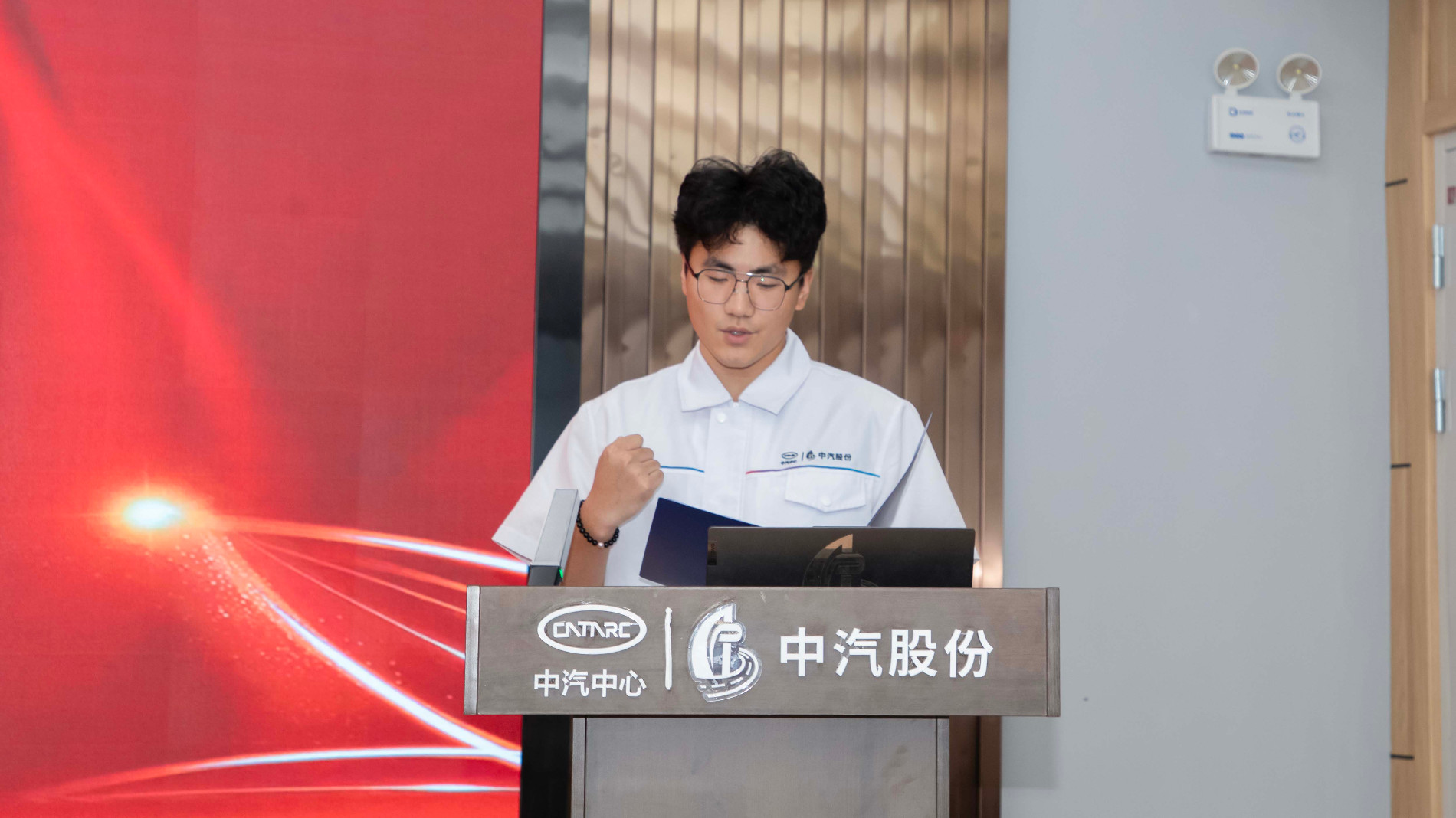 081A6933 拷贝.jpg 081A6933 拷贝.jpg