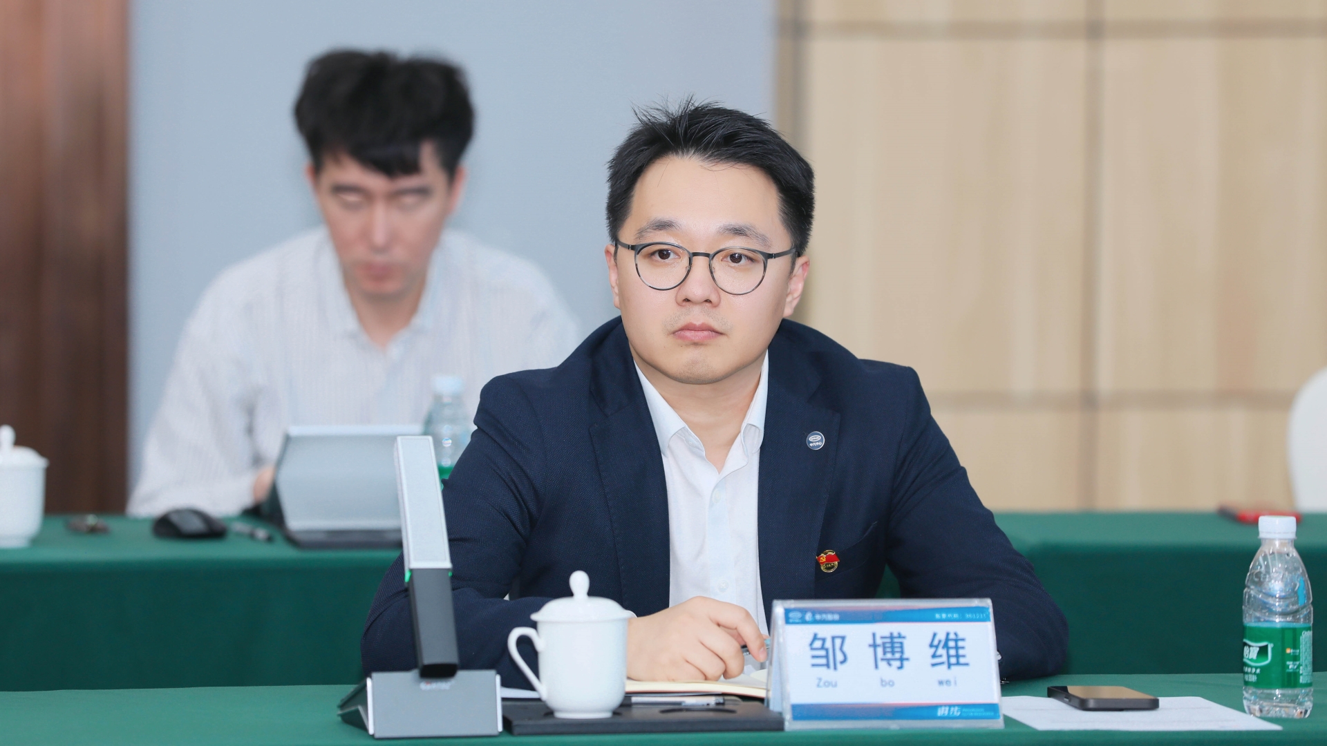 邹博维.jpg 邹博维.jpg